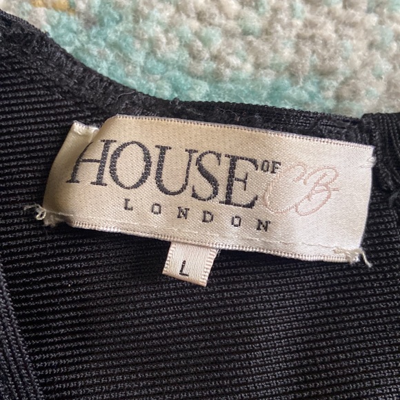 House Of CB Women's Laced Up Detail Deep V-Neck L/S Dress Size L NWOT - Picture 3 of 3